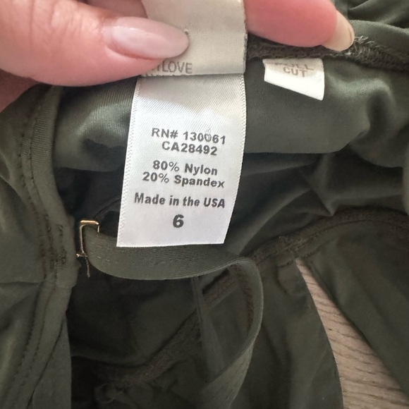 L*Space One Piece green bathing suite size 6 - Picture 8 of 12